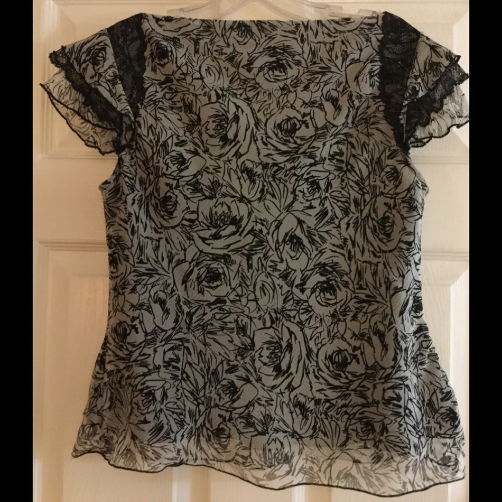 Nine West/women’s 2-piece, black and white set size 4 - Picture 3 of 6